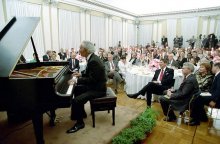 Dave performing for Presidents Reagan and Gorbachev during 1988 summit. Image released by US National Archives in Dec 2012, after Dave's death. 
